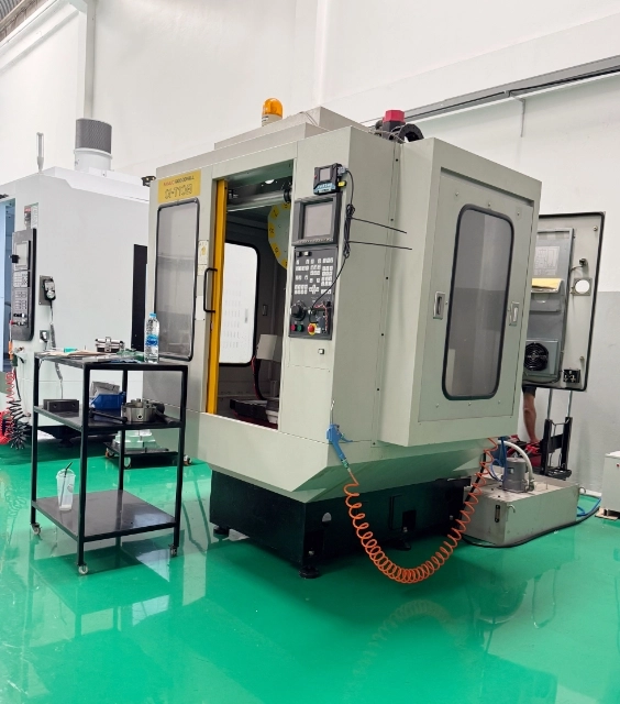 汎用性の高いマシニングセンタ